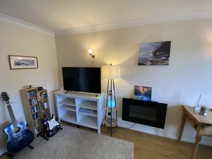 Lounge- click for photo gallery